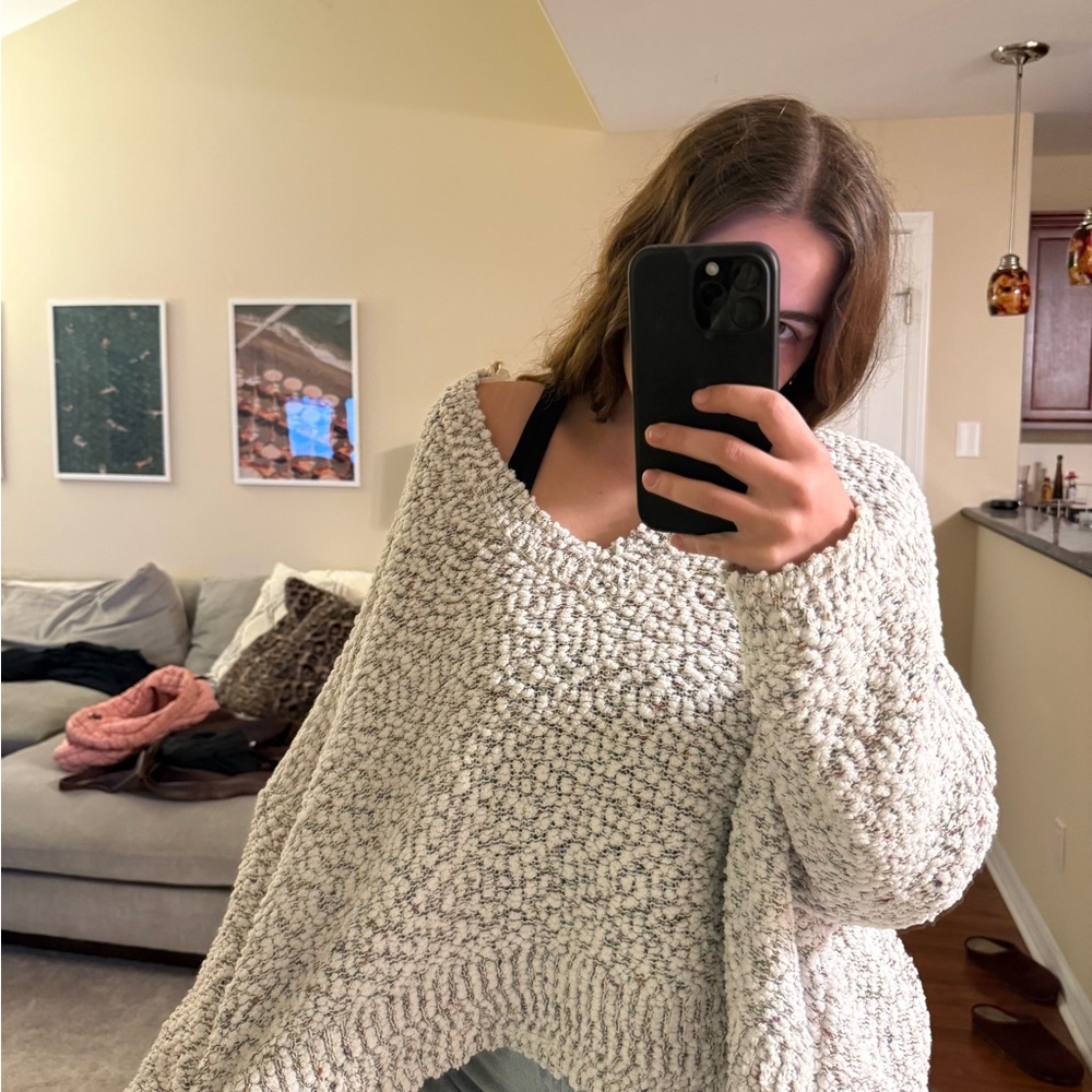POL sweater - Picture 2 of 7